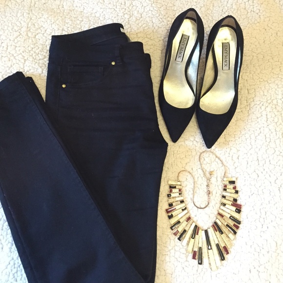 Emy Mack 'Emily' mid-heel pump - Picture 2 of 4